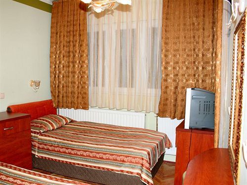Guest House Breza Прилеп Экстерьер фото
